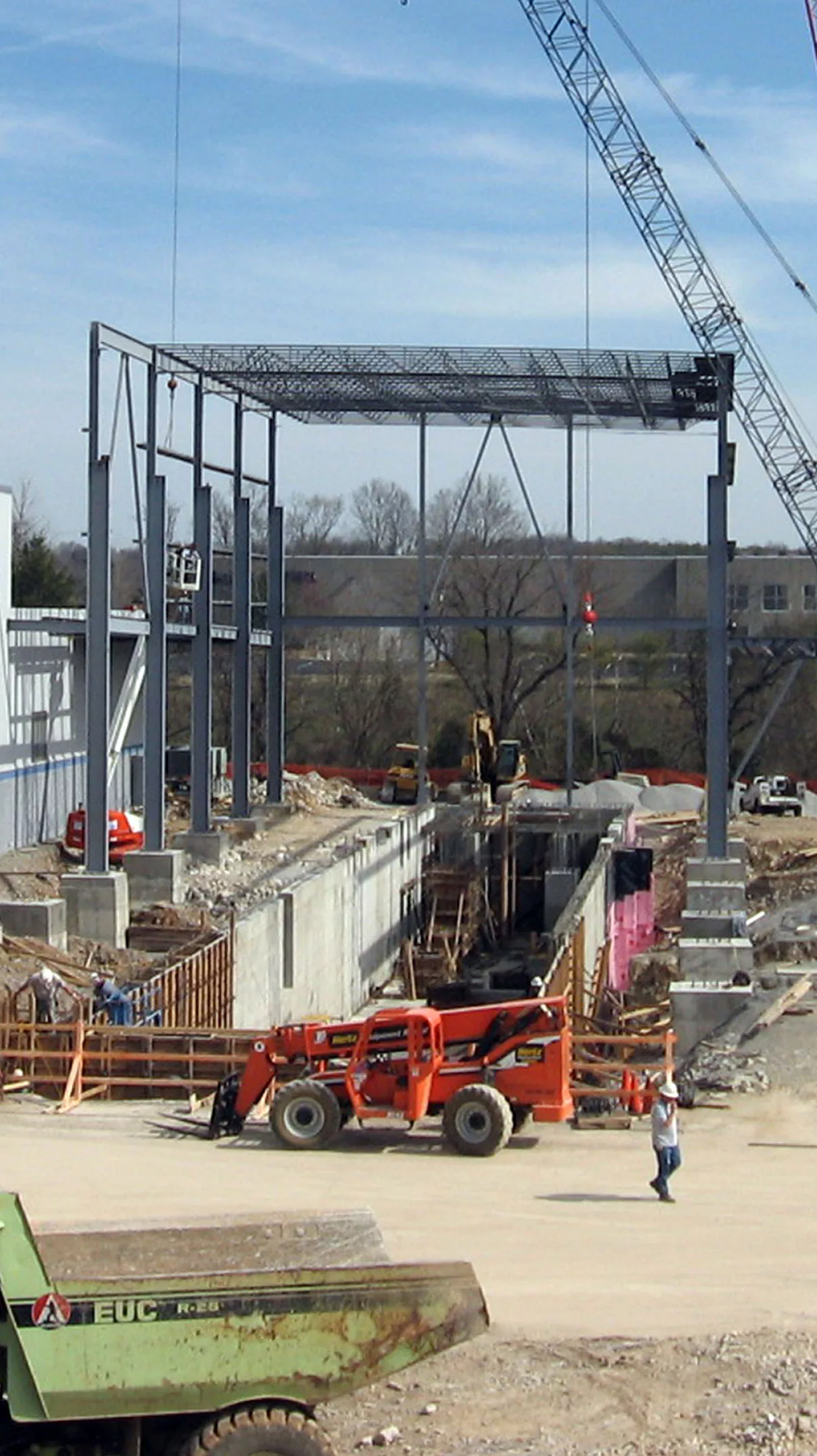 feintool industrial building under construction