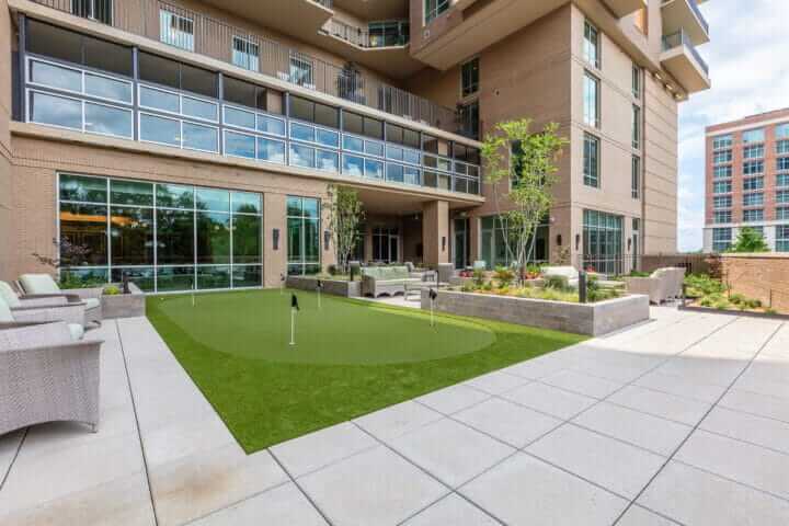 crestmoor putting green